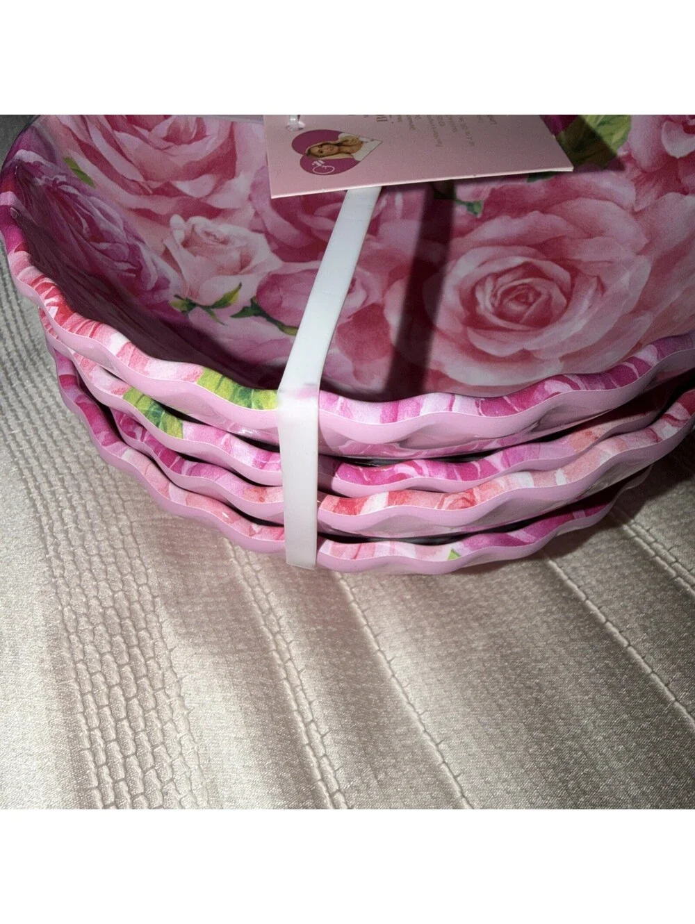 Paris Hilton Jadore Pink Rose Bowl Set 4pc Melamine Scalloped Floral